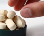 VITAMINS & SUPPLEMENTS