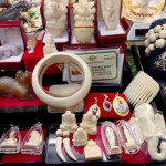 Ivory pieces on sale, Jatujak weekend market, Thailand 2014 © Naomi Doak / TRAFFIC. 