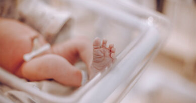 FRONTLINE STAFF VIEWS VITAL TO IMPROVE UK MATERNITY SERVICES FRONTLINE STAFF VIEWS VITAL TO IMPROVE UK MATERNITY SERVICES